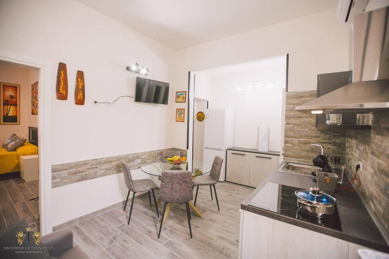 דירות סירקוזה Residenza Dione 1 מראה חיצוני תמונה
